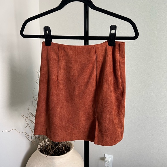NWT Auburn Suede Mini Skirt - Picture 1 of 4
